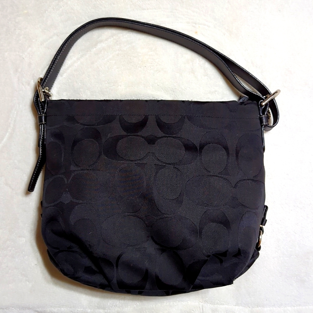 Coach Signature Hobo - Picture 2 of 13